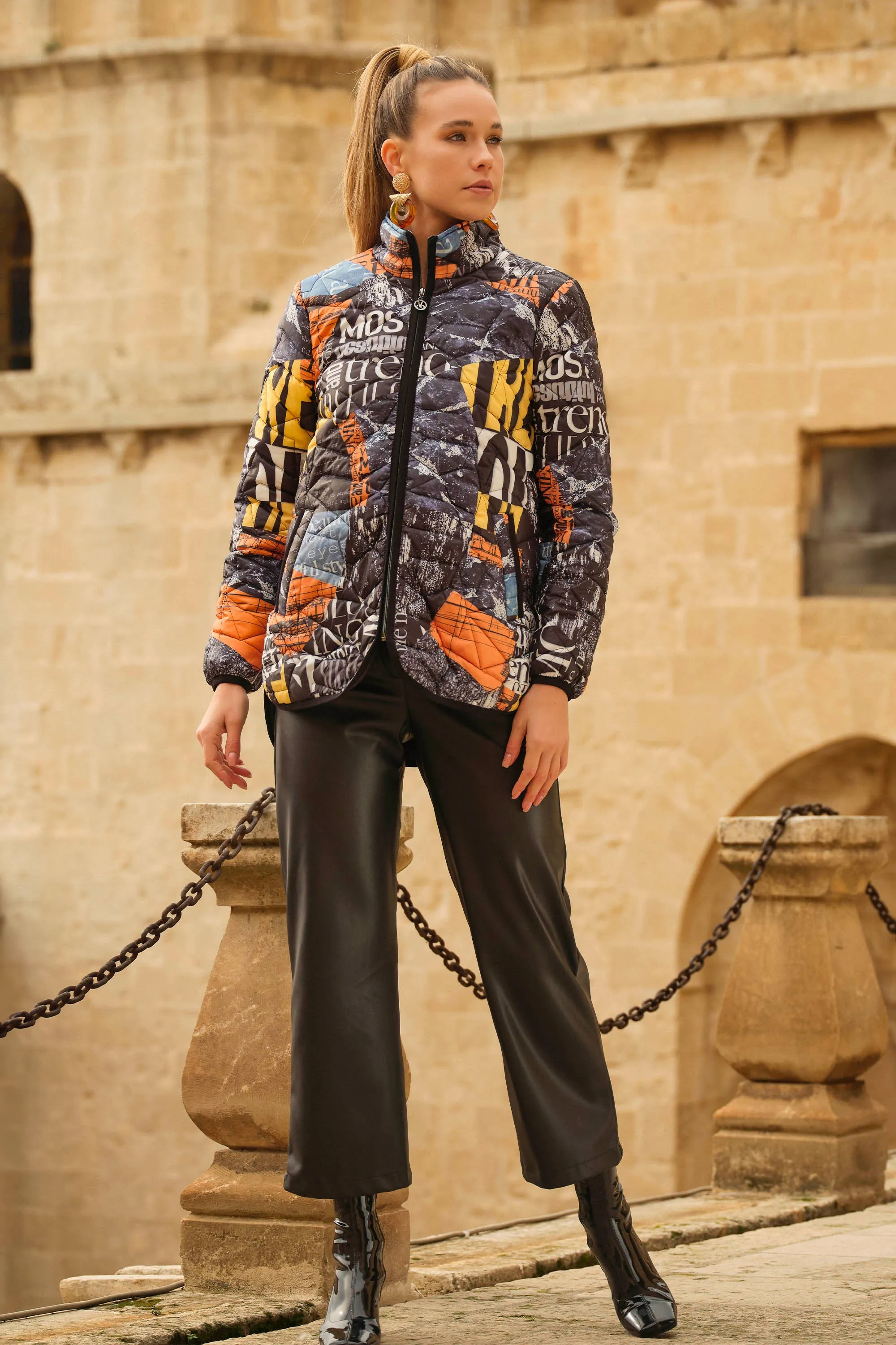 NEWSPAPER QUILTED COAT