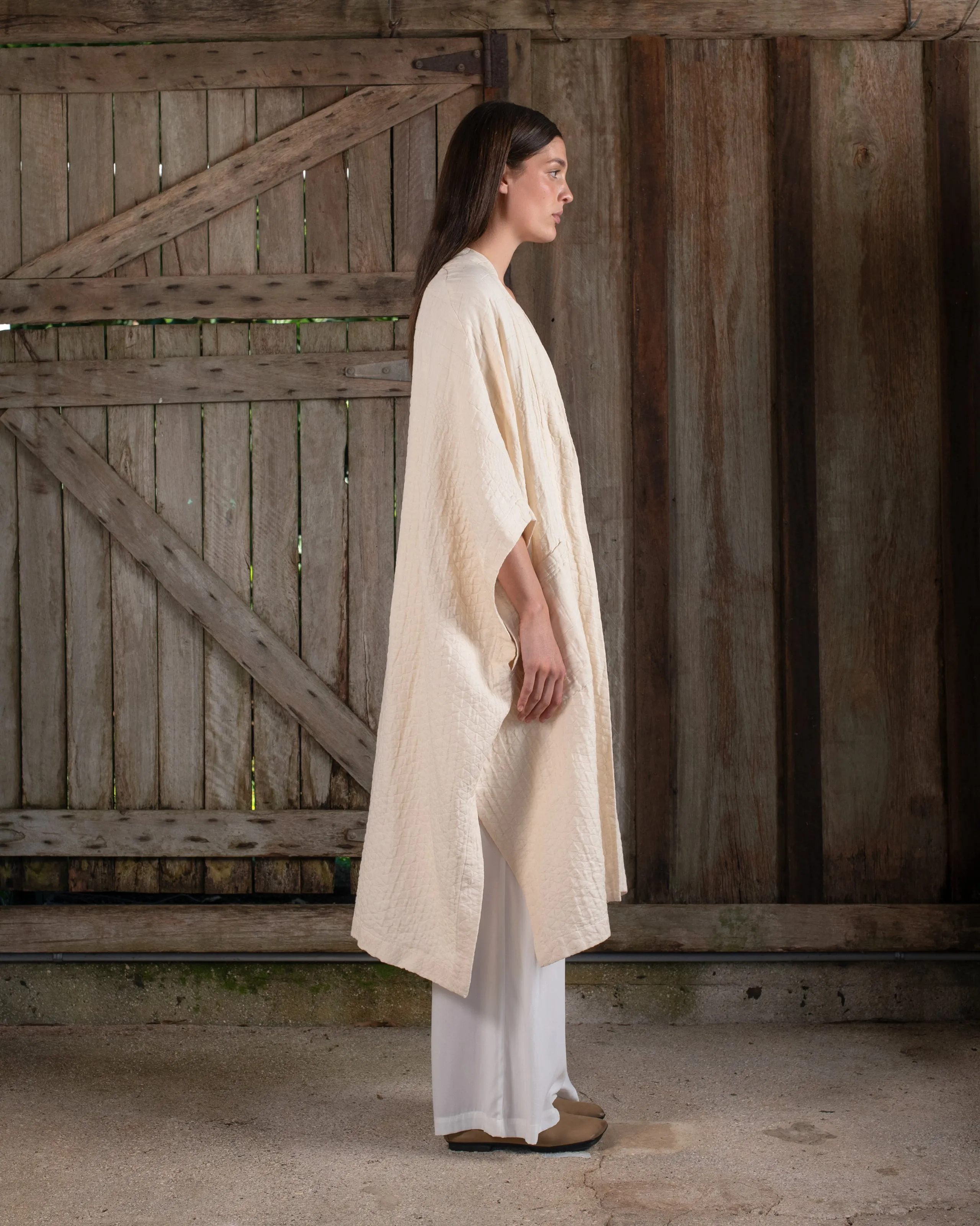 Sleeveless Kimono Jacquard Dye-less