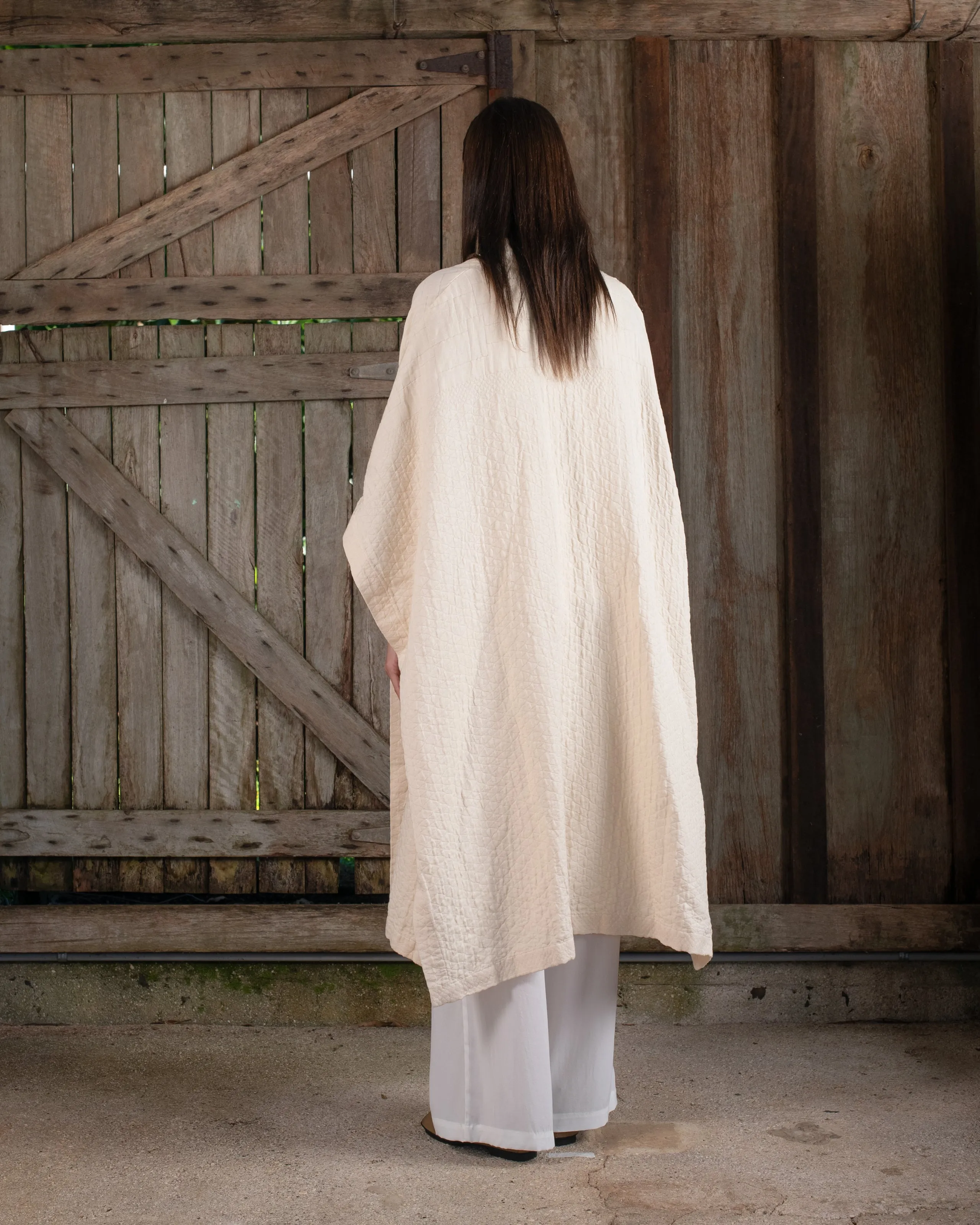 Sleeveless Kimono Jacquard Dye-less