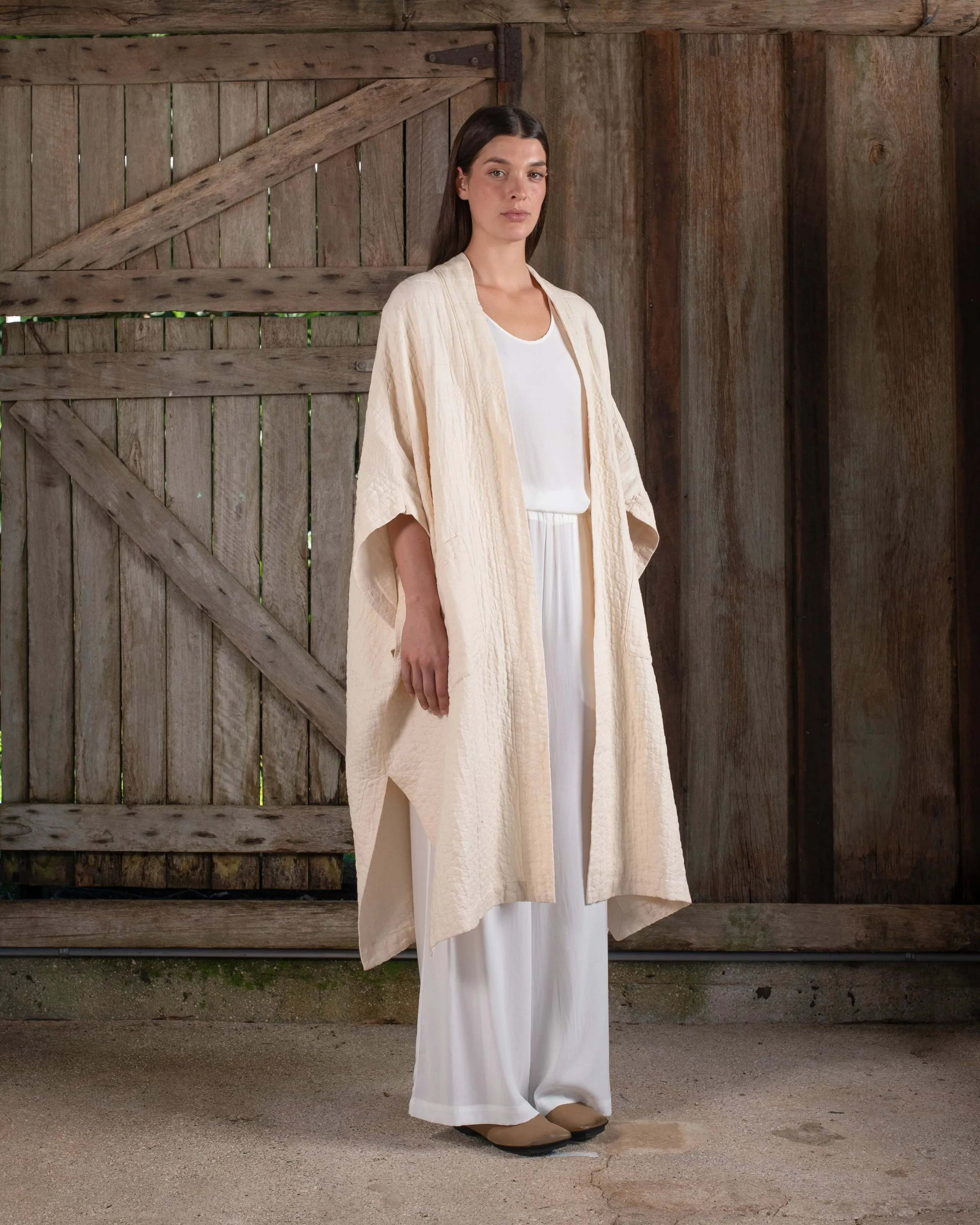 Sleeveless Kimono Jacquard Dye-less